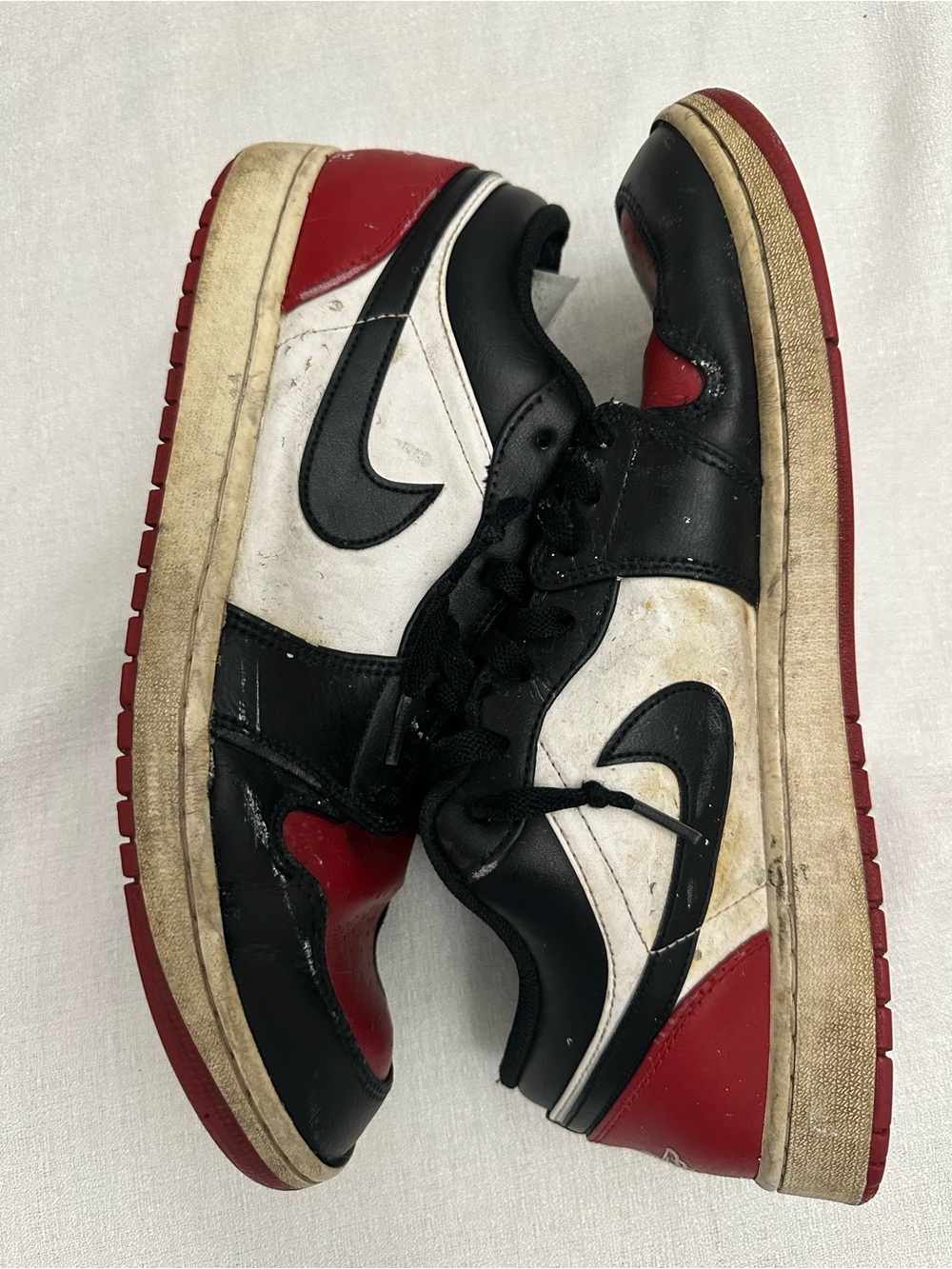 Air Jordan 1 Low “Bred Toe” – Men’s Size 13 black white & Red